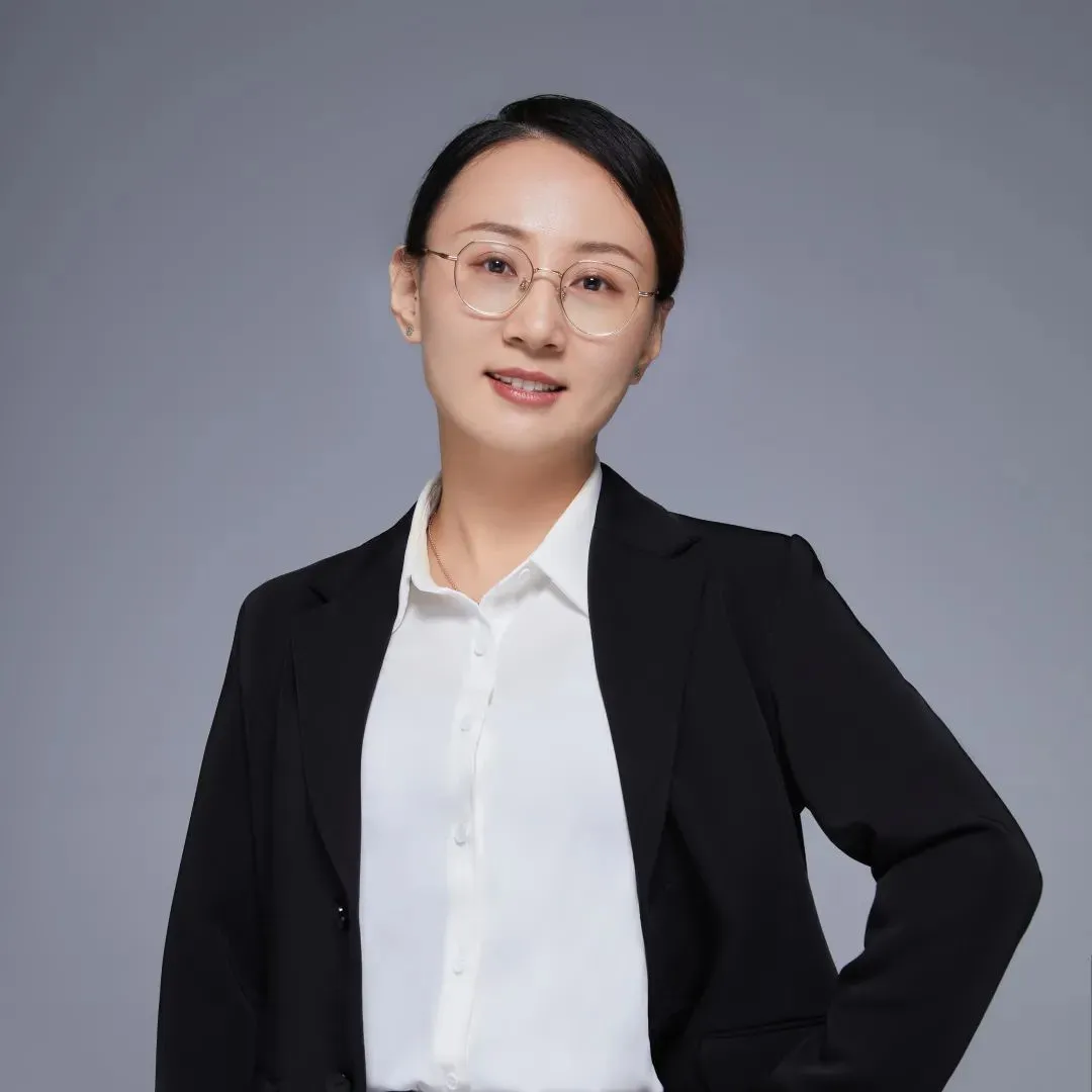 李欣.jpg 李欣.jpg